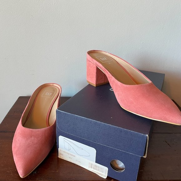 NWT GAP Rose Suede Block Heel Mules - Picture 2 of 4